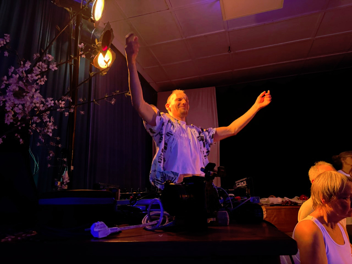 photo 2026 04 06 22 04 33 3