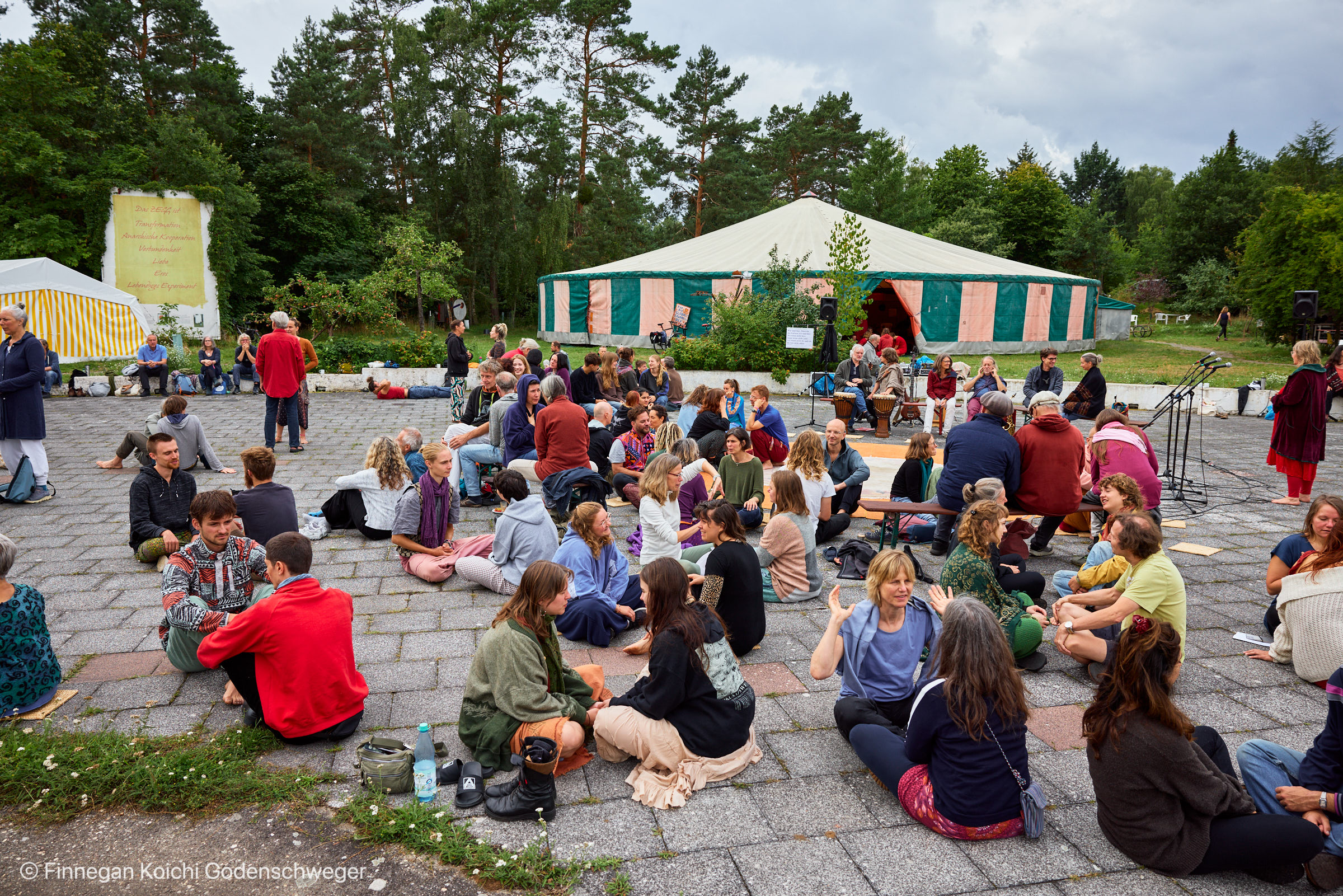 ZEGG Sommerfestival 2025 FINNEGAN KOICHI GODENSCHWEGER MedRes 144